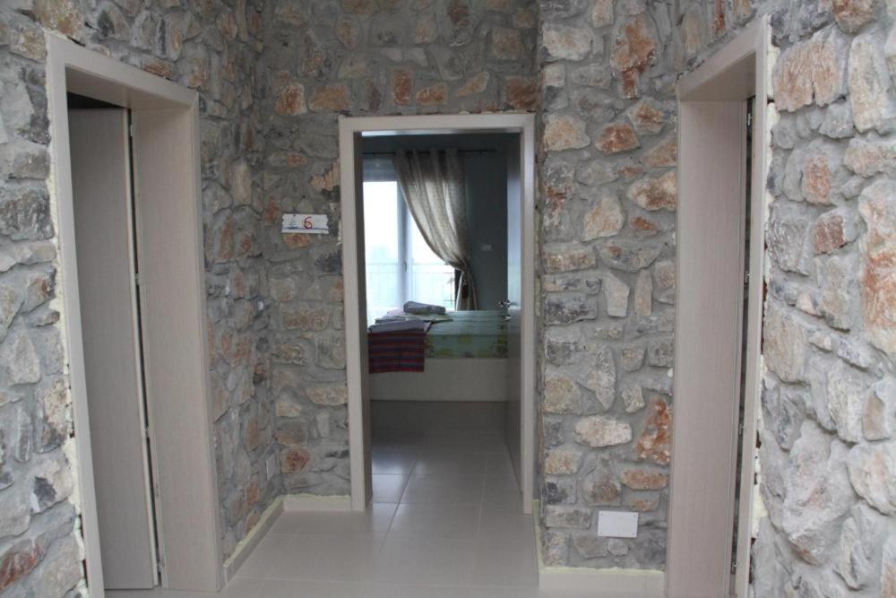 Hotel Villa Stone Dream Bar Restaurant Udenisht Luaran gambar